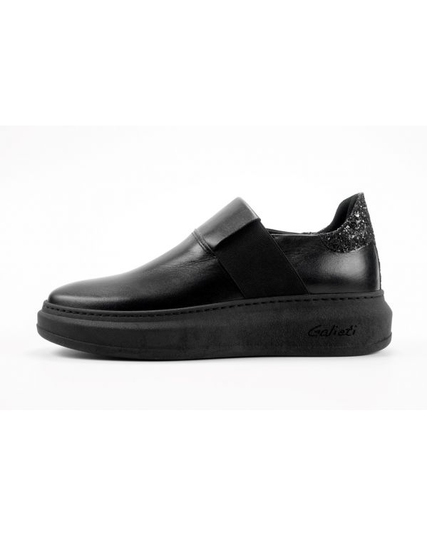Slip on pelle nera hotsell